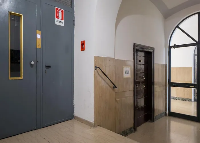 The Rent - Modern Two-bedroom In Esquilino Area * Rom