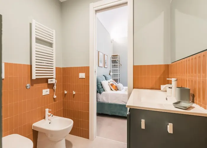 The Rent - Modern Two-bedroom In Esquilino Area Apartment Rom